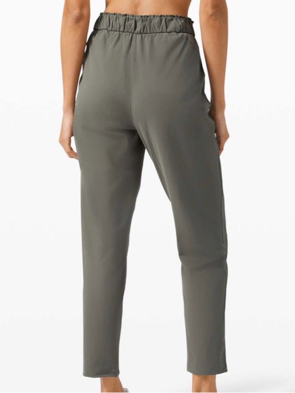 Lululemon Keep Moving Pant
Grey Sage Size 4 - Picture 2 of 10